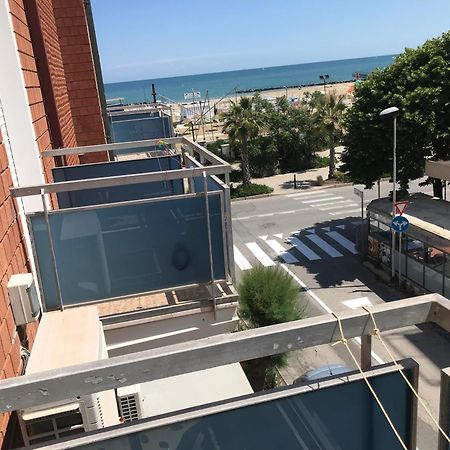 Hotel L&V Rimini Exterior foto